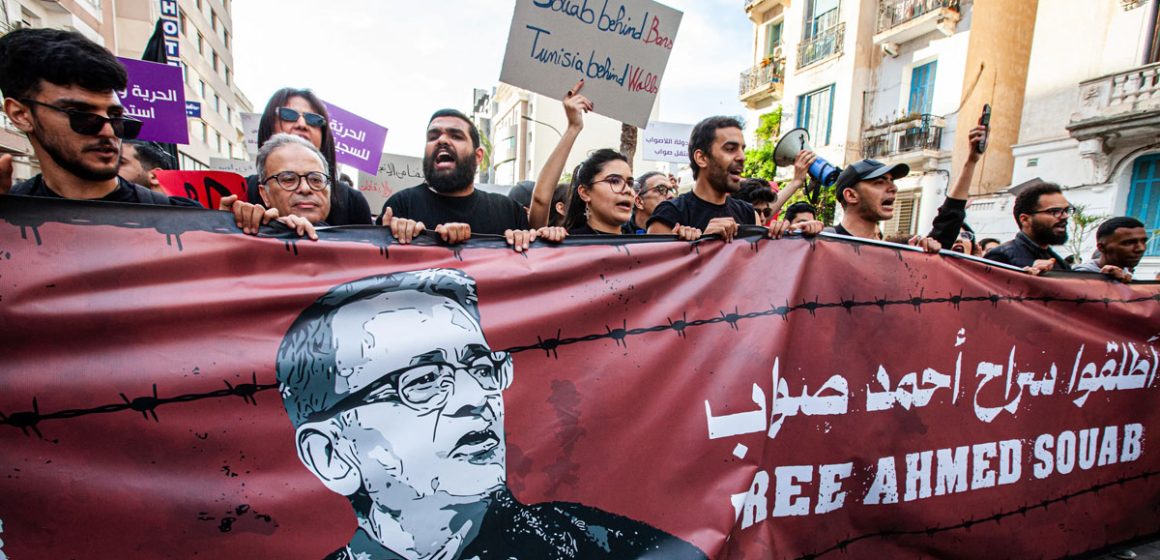 تونس : هيومن رايتس ووتش تطلب الإفراج فورا عن أحمد صواب
