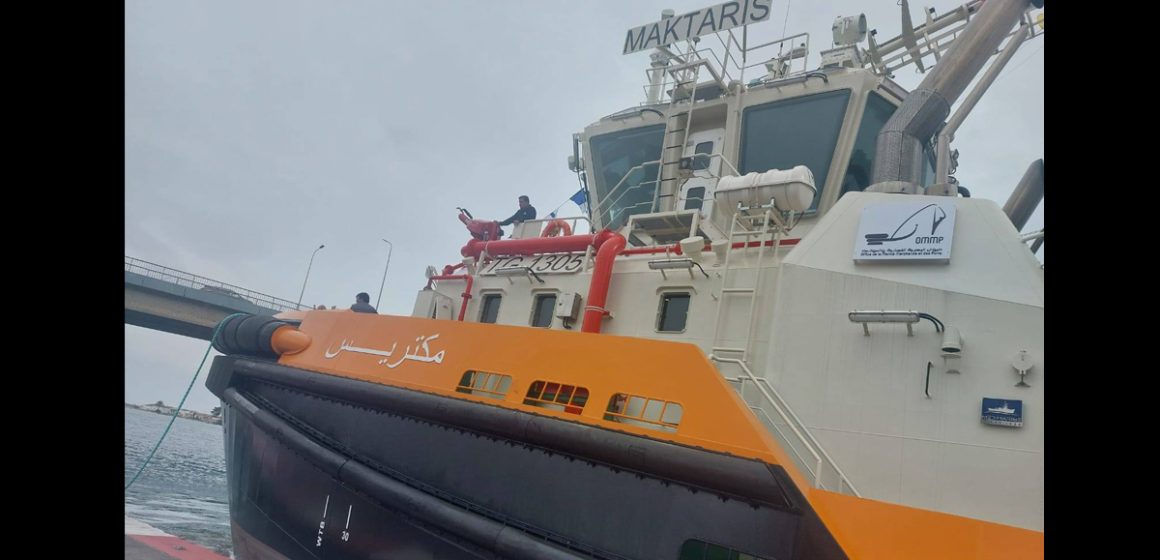 وصول الجرار البحري الخامس “مكتريس ” إلي ميناء بنزرت التجاري