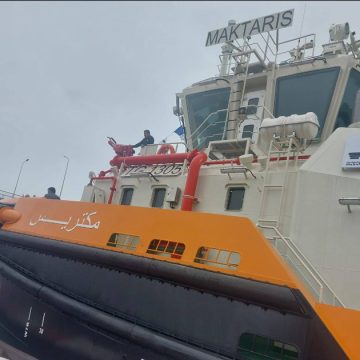وصول الجرار البحري الخامس “مكتريس ” إلي ميناء بنزرت التجاري