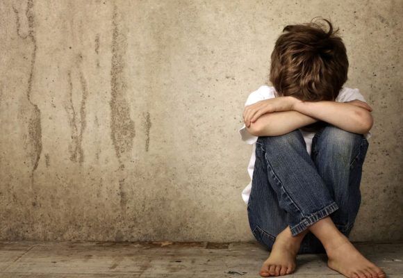 الاعتداء الجنسي على الأطفال : نكسةٌ أخلاقيّةٌ وفجوةٌ قانونيّةٌ