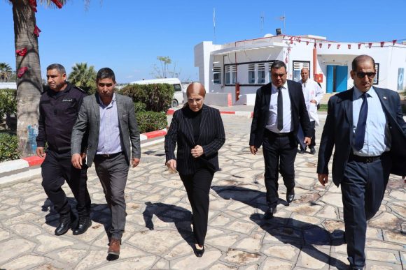 وزيرة العدل تتفقد ظروف ايداع الأطفال الجانحين بمركز سيدي الهاني