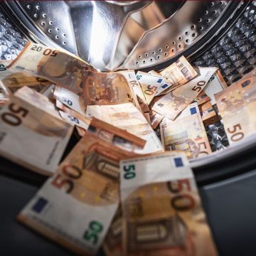 سوق المالية… تقديم مبادرة لتحيين الإطار التنظيمي لمكافحة غسل الأموال