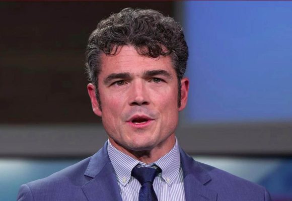 بداية الانشقاقات في ادارة ترمب و جوزيف كنت يستقيل