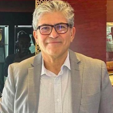 الأميرال العكروت: “ما أطلبه واضح و بسيط، استرجاع حقي في جواز سفري فورا”