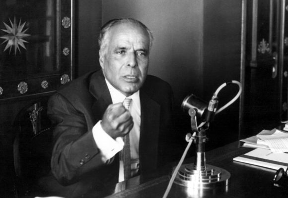 تهنئة الدستوري الحر بعيد الفطر والاعلان عن اجتماع عوضا عن الاحتفال بعيد الاستقلال (الأسباب)