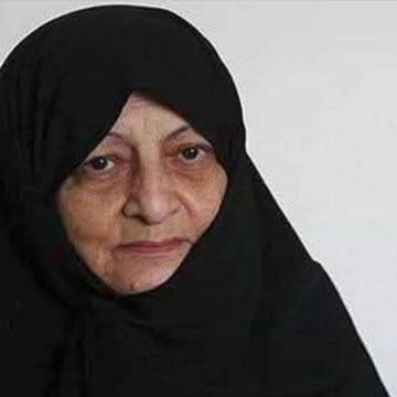 الخامنئي بعد يوم من استشهاد المرشد الشهيد علي الحسيني الخامنئي، زوجته تلتحق به