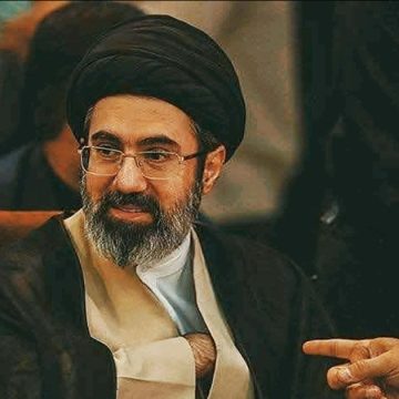 ايران: نجل المرشد الراحل مجتبى خامنئي القائد الثالث للثورة والجمهورية الإسلامية