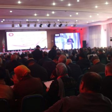 من يستهدف اتحاد الشغل يغامر باستقرار تونس