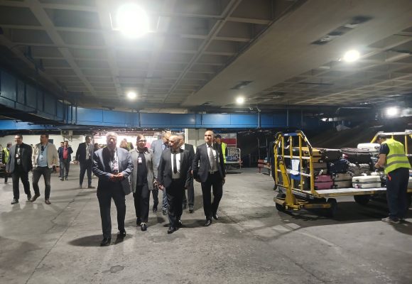 مطار تونس: معاينة مدى استعداد المحطتين الجويتين لتأمين موسمي الحج وعودة التونسيين بالخارج