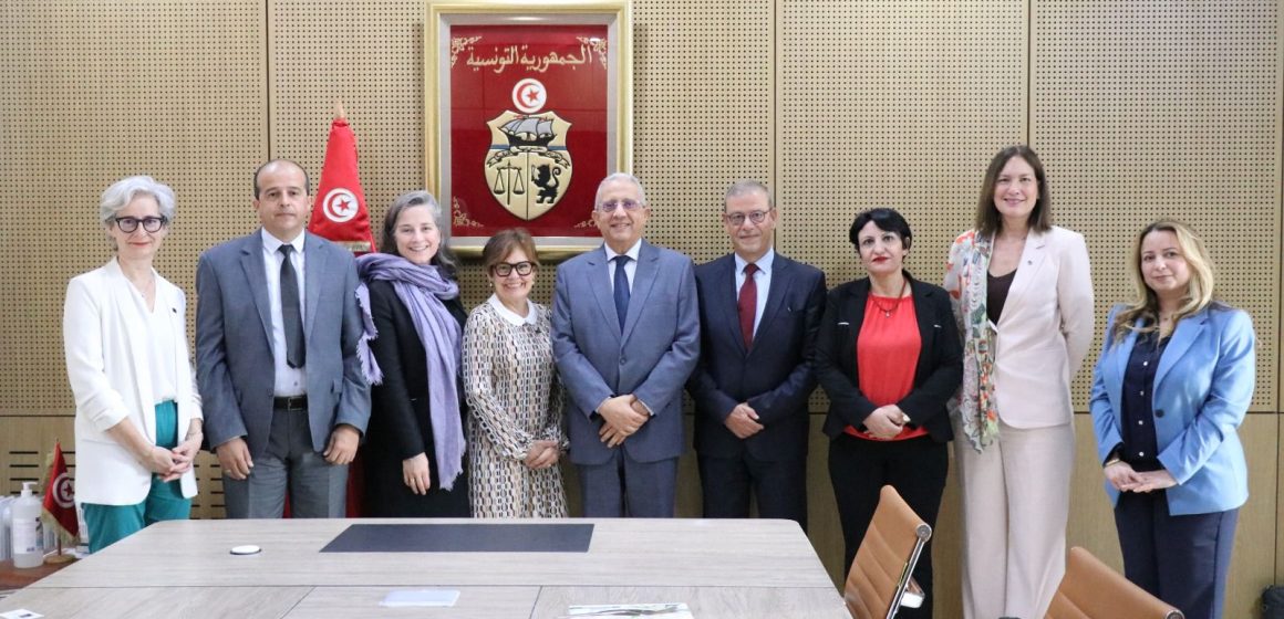 نحو تطوير التكوين في مهن علوم الصحة عبر مشروع “تجديد صحة”