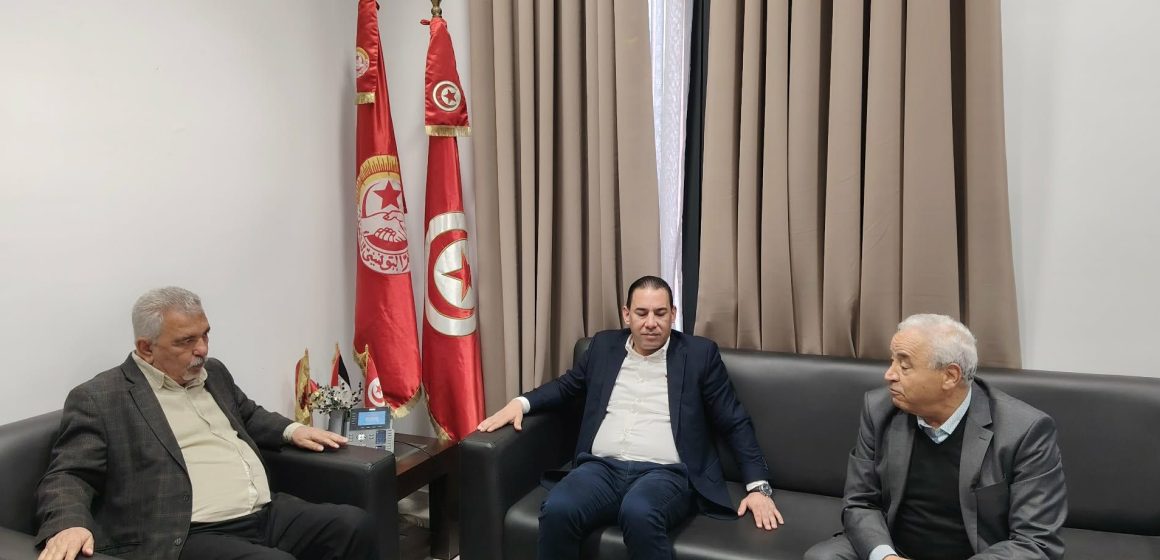 وفد من الرابطة يقدم التهاني للمكتب الجديد للاتحاد العام التونسي للشغل