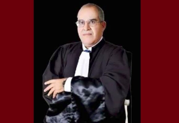 العميد بوبكر بالثابت يدعو زملاءه لاجتماع لتنسيق الدفاع عن سلفه العميد الطبيب