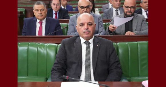 وزير النقل : أسطول التونيسار يرتفع إلى 12 طائرة مع استقرار في نسق الرحلات