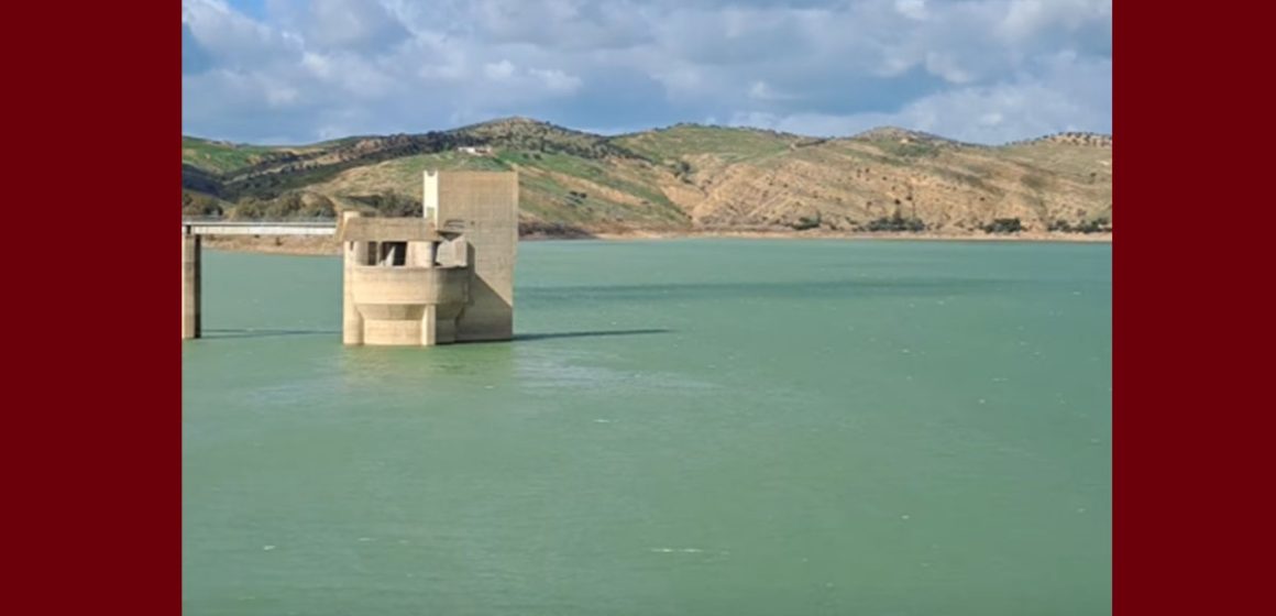 باجة: نزل للسباحة داخل مياه سد سيدي سالم ثم اختفى التلميذ عن أعين أصدقائه