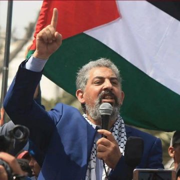 النظام المغربي يمنع عبد الصمد فتحي من الالتحاق باسطول الصمود (فيديو)