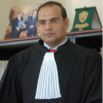 قضايا فساد: العميد شوقي الطبيب أمام القضاء و التهمة “تدليس ومسك مدلس”