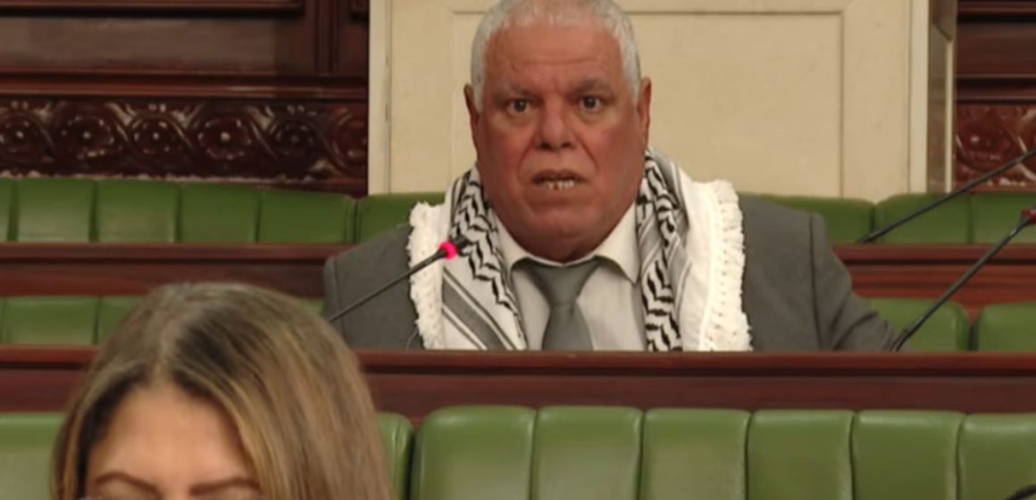 النائب علي يحيي المربين في اضرابهم و يدعو الدولة إلى الإلتزام باتفاقياتها (فيديو)