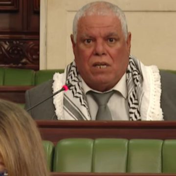 النائب علي يحيي المربين في اضرابهم و يدعو الدولة إلى الإلتزام باتفاقياتها (فيديو)