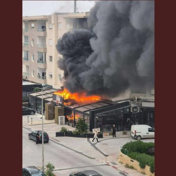 بومهل: بعد السيطرة على الحريق، مطعم Le Parisien يطمئن زبائنه