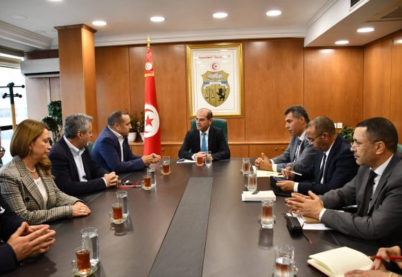 شركة أمريكية مختصة تعتزم توسيع استثماراتها بتونس