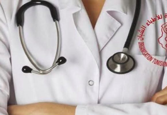 الد.الذكار: قبل 24 ساعة من الندوة الصحفية حول القطاع الطبي، تم تجميد نشاط منظمة الأطباء الشبان
