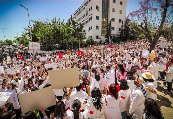الد.ذكار: تعليق جمعية الأطباء الشبان كان بعنوان “التثبّت من الهبات الأجنبية والتمويلات”