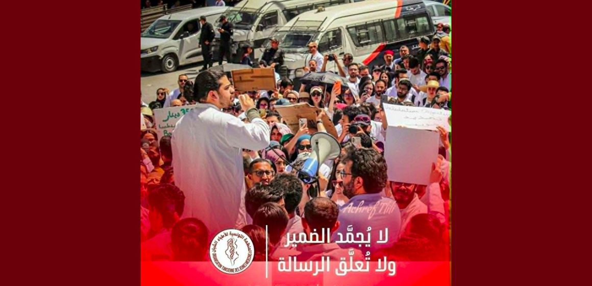 00 الد. ذكار: “كما كان قرار التجميد قرارًا سياسيًا، فإن رفع التجميد هو كذلك قرار سياسي”.