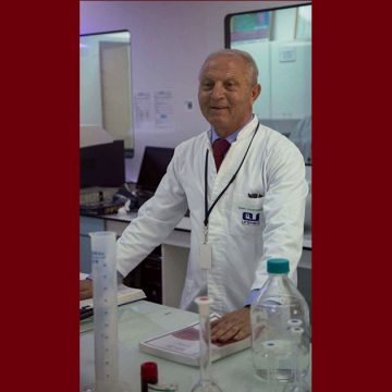 رضا شرف الدين معايدة: موظفو Unimed للأدوية يدعون بالصحة و الأمل والطمأنينة لمؤسسها رضا شرف الدين