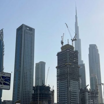 إلى متى ستظل الإمارات تغرد خارج السرب ؟