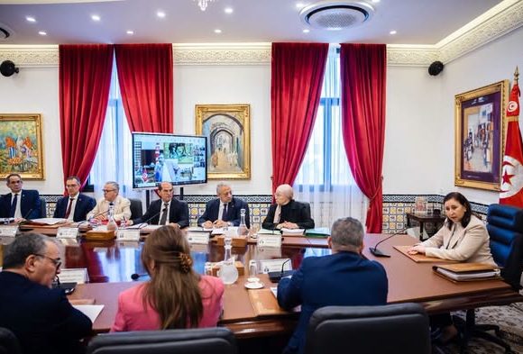 القصبة: تقدّم تنفيذ المشاريع التنموية بكامل البلاد محور مجلس وزاري بإشراف رئيسة الحكومة