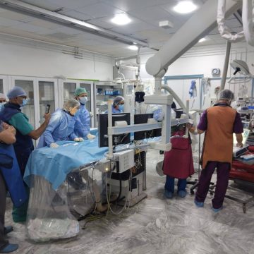 أطباء القلب بصفاقس: ينجزون أول عملية زرع لجهاز تنظيم ضربات القلب بدون أسلاك