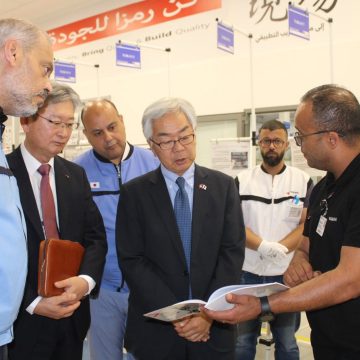 بنزرت: سفير اليابان في تونس يتابع المستوى التكنولوجي الرفيع لشركة يازاكي و احتياجات الحرفاء