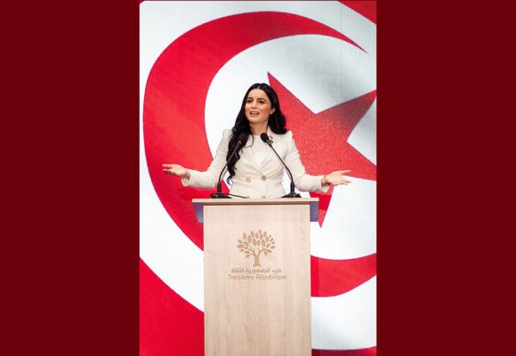 القضاء يرفض الإفراج عن ألفة الحامدي و يحيلها على الجنايات العسكرية