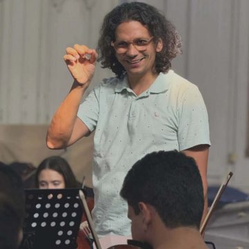 زياد الزواري سوسة تحتضن “المائة كمان” للفنان الموسيقي زياد الزواري