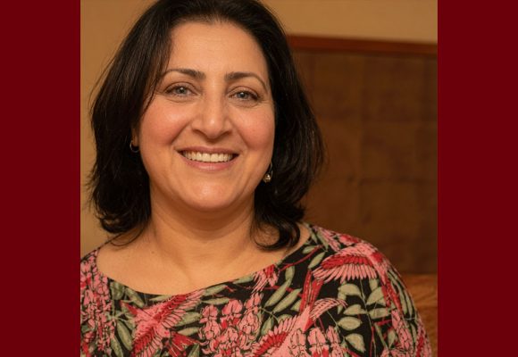 خضوع الأستاذة الدريدي (عضو في هيئة الدفاع عن عبير موسي) لعملية جراحية، شفاء عاجلا!