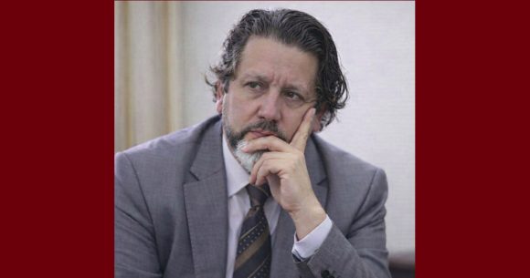 تفاصيل ينشرها الأستاذ بن حمدان حول القضية المرفوعة ضد زميله خالد الكريشي