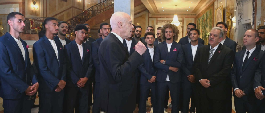 قرطاج: لقاء الرئيس بأعضاء المنتخب قبل مغادرته أرض الوطن للمشاركة في كأس العالم لكرة القدم