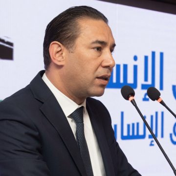 بسام الطريفي يوميات زيارات السجون. الأستاذ بسام الطريفي عائدا من بلي أين يقيم العميد الطبيب