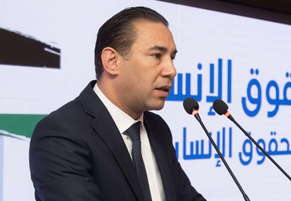 يوميات زيارات السجون. الأستاذ بسام الطريفي عائدا من بلي أين يقيم العميد الطبيب