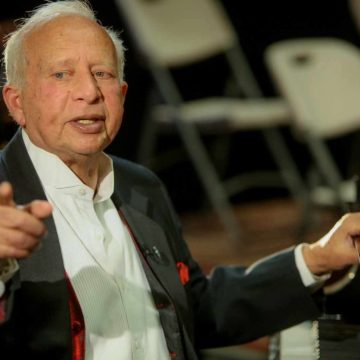 عالم الفن في مصر: محمد منير ينعى هاني شنودة، توفي عن عمر يناهز 83 عاما عالم الفن في مصر: محمد منير ينعى هاني شنودة، توفي عن عمر يناهز 83 عاما