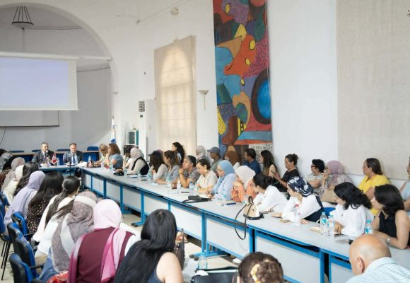 وزير التربية يشرف على اللقاءً الوطنيً مع الأخصائيين النفسانيين التربويين