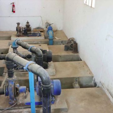 00 نقص في التزوّد بالماء الصالح للشراب بالساحل، الاضطرابات في تقلص