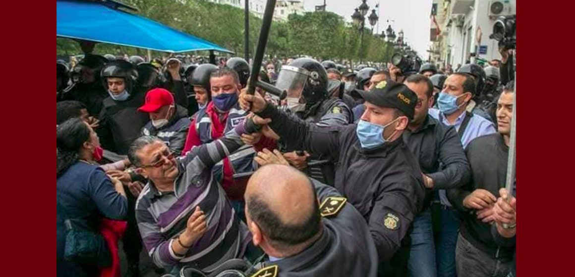 عبد الناصر العويني هيئة الدفاع عن الشهيدين تستنكر الحكم الاستئنافي ضد الأستاذ العويني