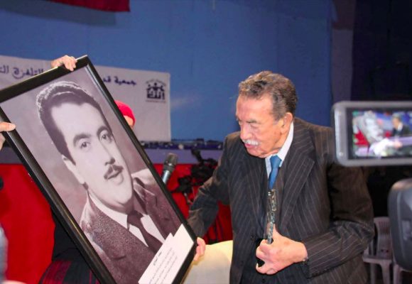 وفاة محمد المحرزي أول من قدم نشرة الأخبار التلفزية عن عمر يناهز 92 عاما