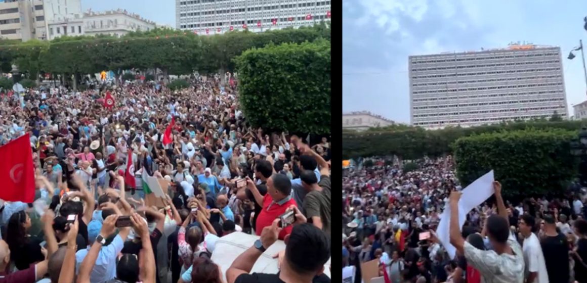 00 تزامنا مع عيد الجمهورية، التونسيون يرفعون في مسيرة سلمية شعارات ضد الحكم الفردي للرئيس سعيد
