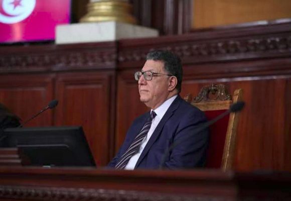 من يهدد استقلالية البرلمان؟ عندما يتحول رئيس المجلس إلى سلطة إحالة على النيابة العمومية