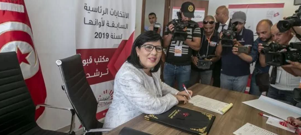 Abir Moussi استعدادا لانعقاد مؤتمر الدستوري الحر، بوذينة يوجه رسالة صريحة إلى رئيسة الحزب المعتقلة