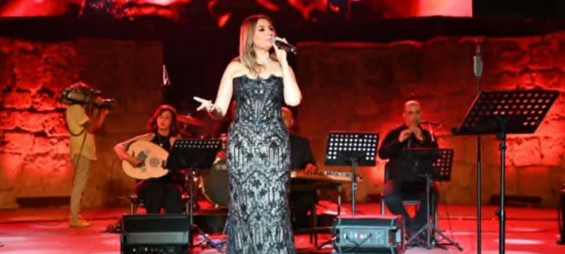 fête المسرح الأثري بقرطاج : حضور بقوة للفن الراقي في احياء الذكرى 70 لانبعاث الجيش