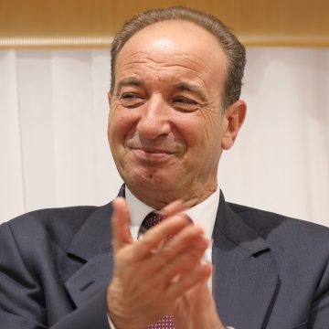 علي البجاوي بعيدا عن التعصب، الناطق الرسمي للدستوري الحر يكتب عن “عقلنة السياسة”
