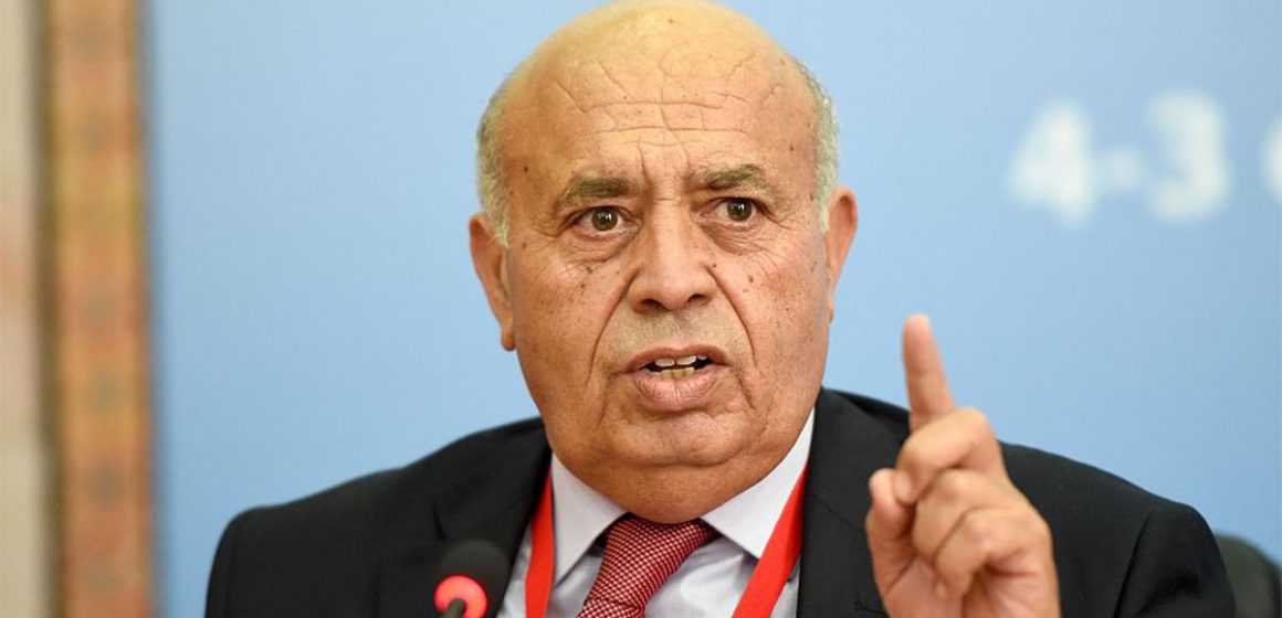 عبيد البريكي بسبب تصريحه المجانب للصواب في شأن عبير موسي و غيرها، الأستاذ البجاوي يوجه رسالة الى البريكي